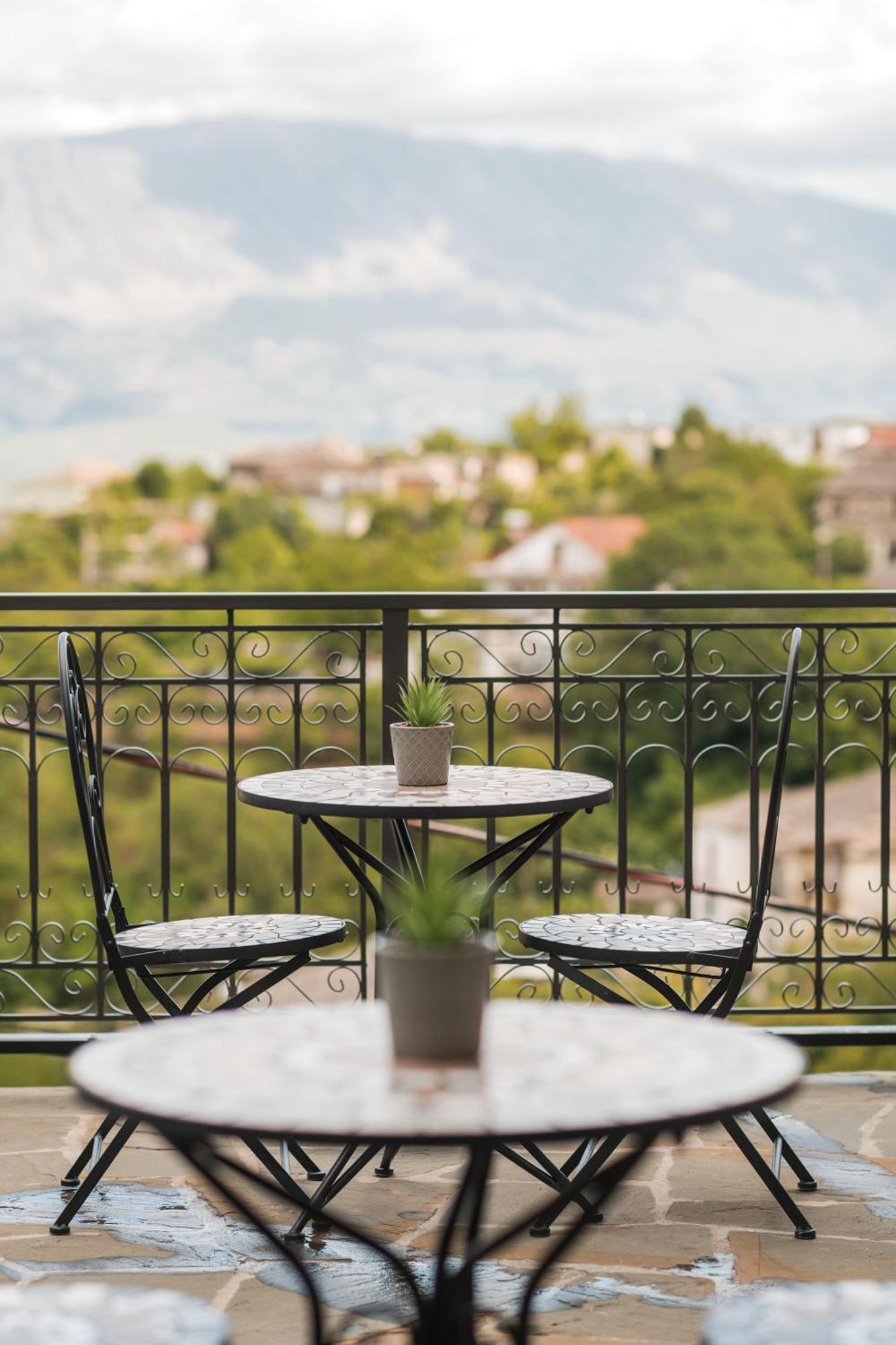 Dam Stone Boutique Hotel Gjirokastër Eksteriør billede