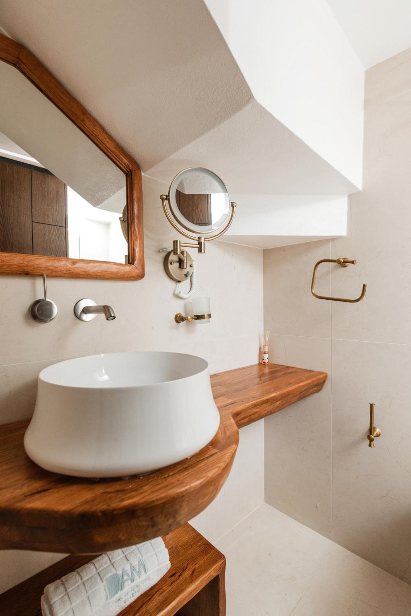 Dam Stone Boutique Hotel Gjirokastër Eksteriør billede