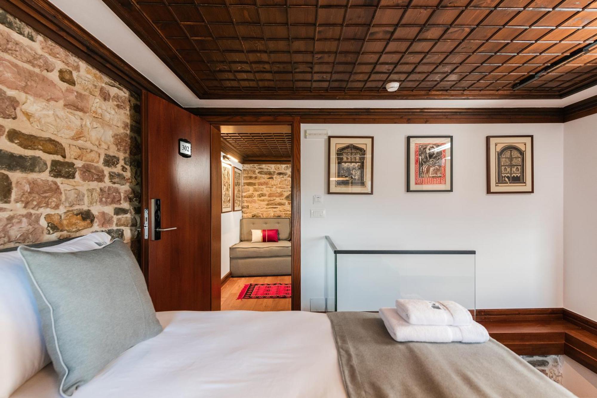 Dam Stone Boutique Hotel Gjirokastër Eksteriør billede