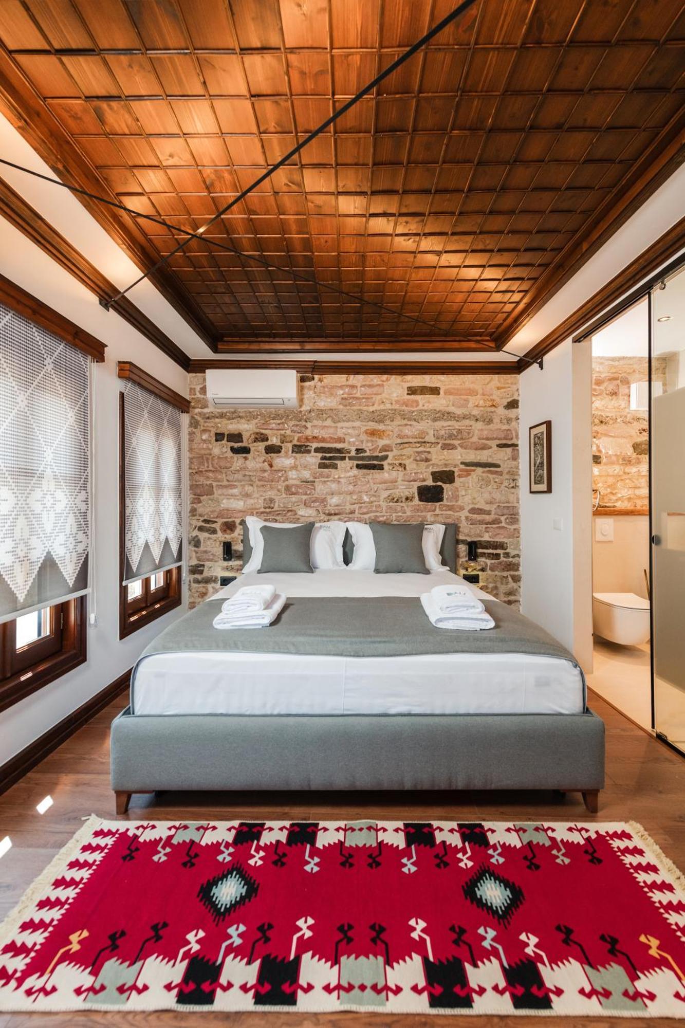 Dam Stone Boutique Hotel Gjirokastër Eksteriør billede