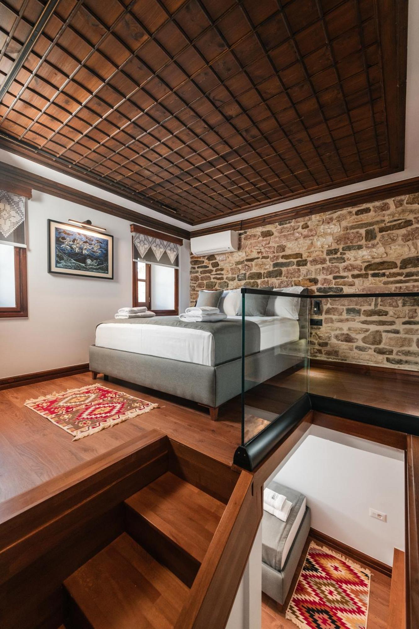 Dam Stone Boutique Hotel Gjirokastër Eksteriør billede
