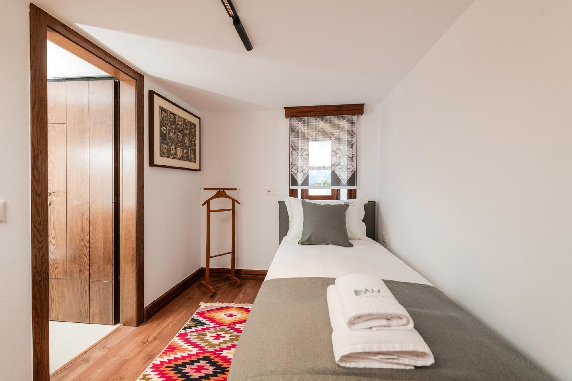 Dam Stone Boutique Hotel Gjirokastër Eksteriør billede