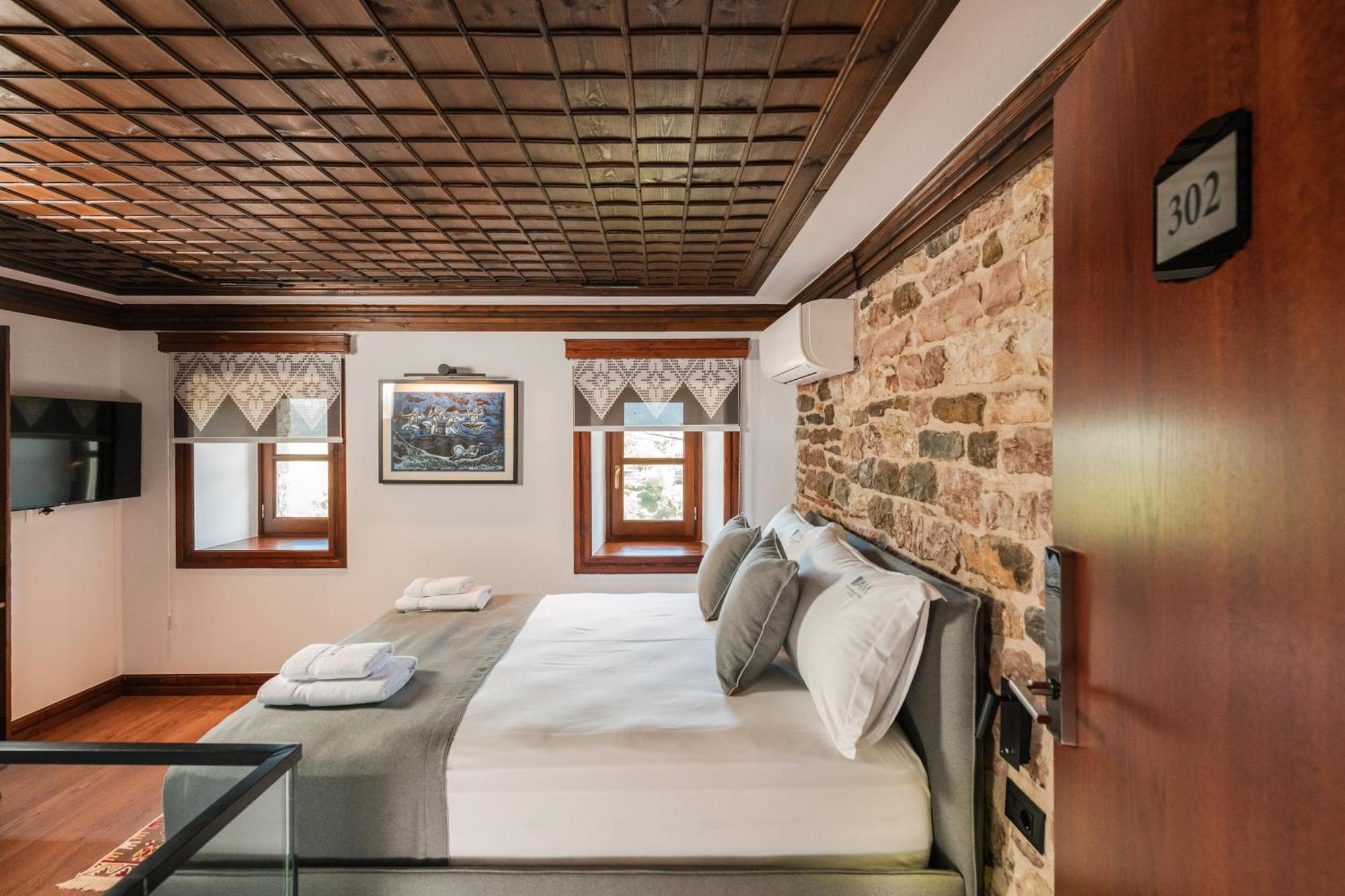 Dam Stone Boutique Hotel Gjirokastër Eksteriør billede