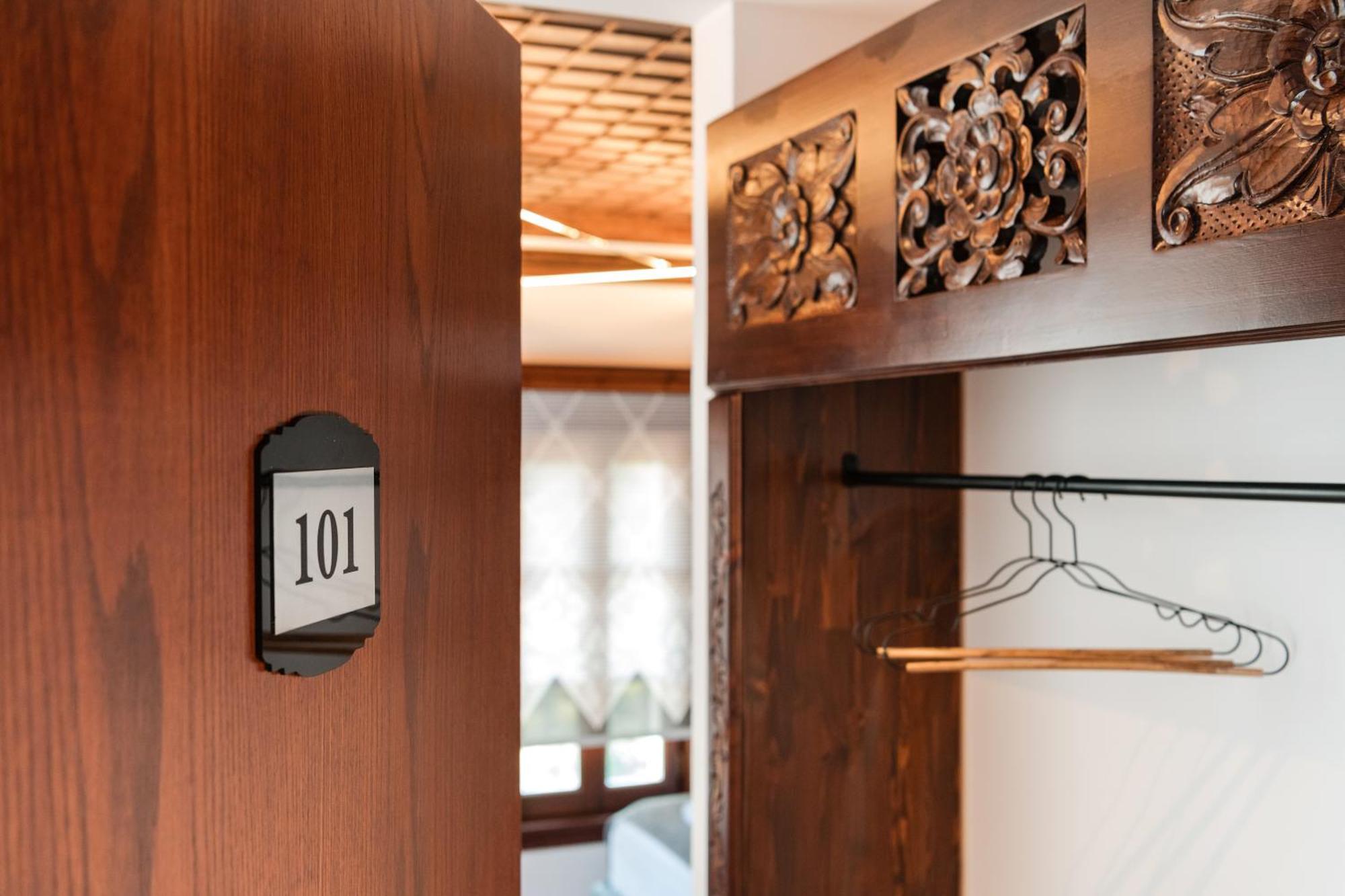 Dam Stone Boutique Hotel Gjirokastër Eksteriør billede